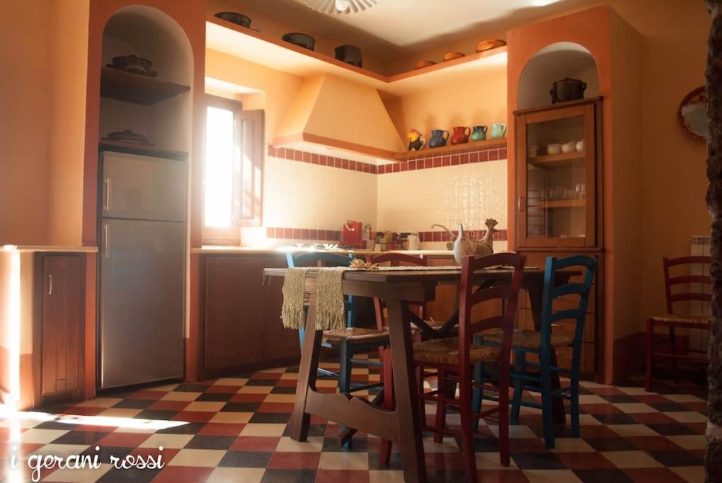I Gerani Rossi Otel Paulilatino Dış mekan fotoğraf